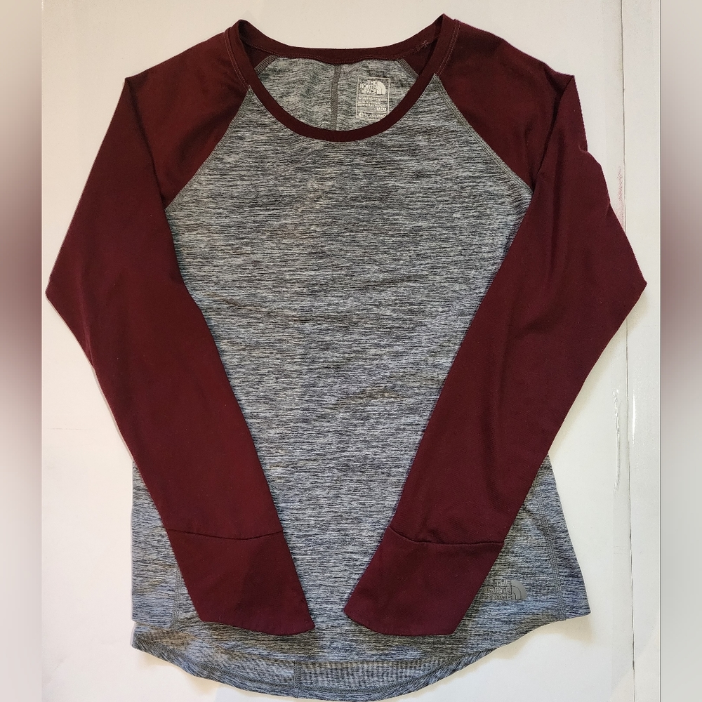 North Face Flashdry Long Sleeve Shirt Size M Womens Gray Maroon